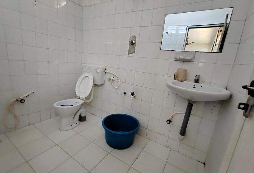 스탠다드 트리플 룸, Layali Ooty Transit Lodging