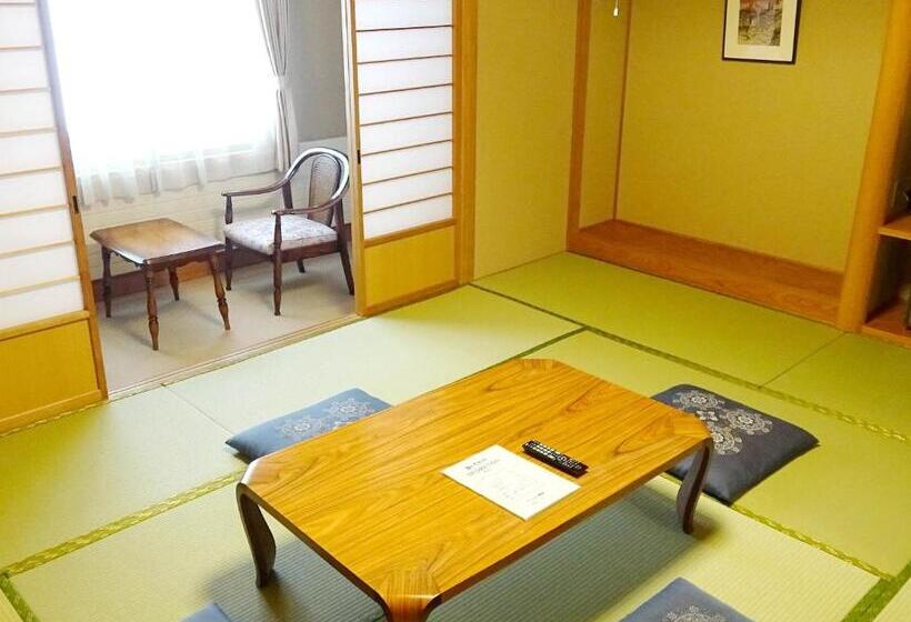带共用浴室的标准房间, New Yokote