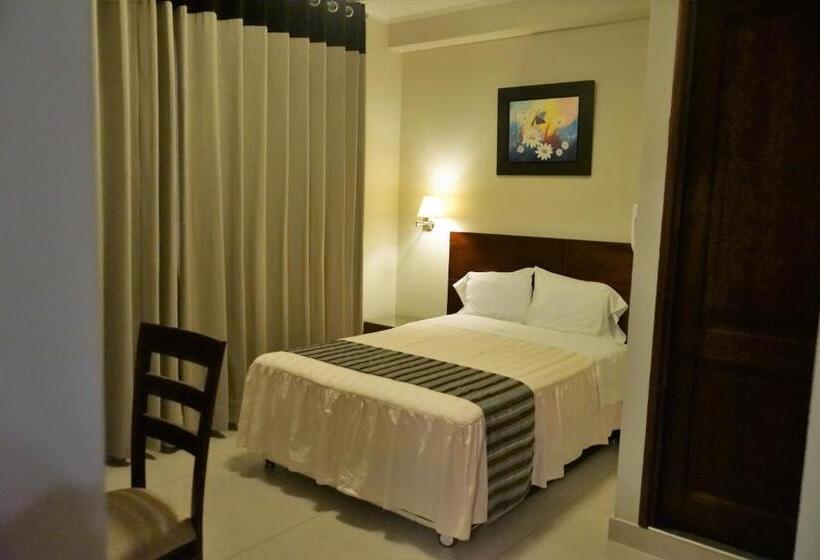 اتاق استاندارد یک نفره, Plaza Del Bosque Inn