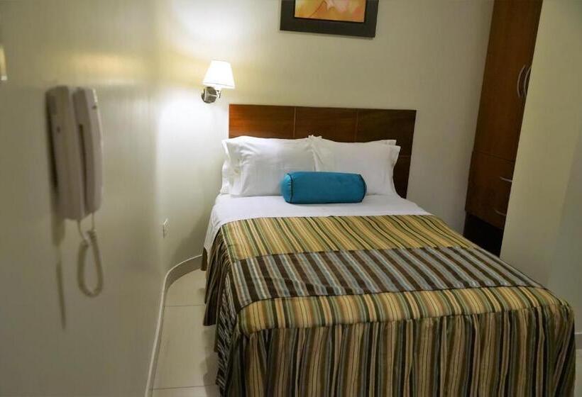 اتاق استاندارد یک نفره, Plaza Del Bosque Inn