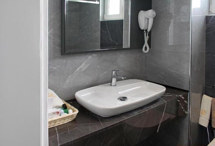 Номер Deluxe Кровать Кинг, Porta Kavalja