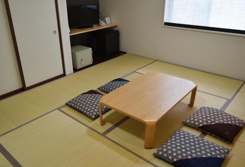 Номер Стандарт, Misato Town Community Lodge Wakuasu