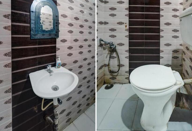 اتاق کلاسیک سه تخته, Oyo Flagship Saalt