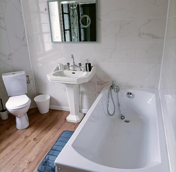 Семейный Номер, Domaine De La Moselle Chambres Et Table D Hôtes