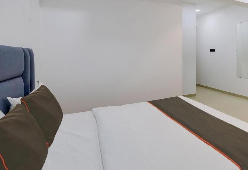 اتاق کلاسیک سه تخته, Collection O Hotel S. S. Plaza