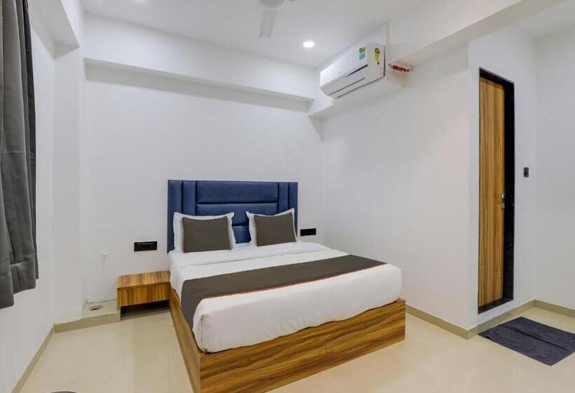 اتاق کلاسیک سه تخته, Collection O Hotel S. S. Plaza