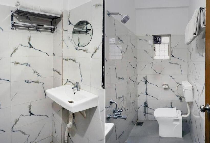 Трехместный Номер Классика, Spot On Hotel Akash Lodge