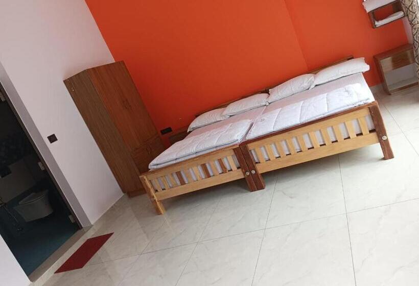 四人标准间, Earth Lounge Resort