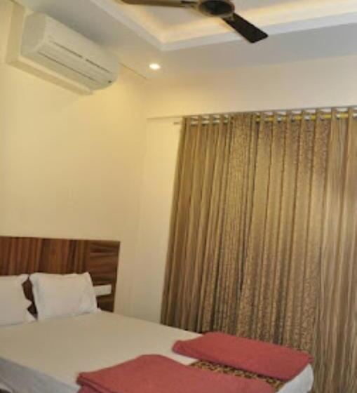 Номер Deluxe, Rich Palace, Jalgaon