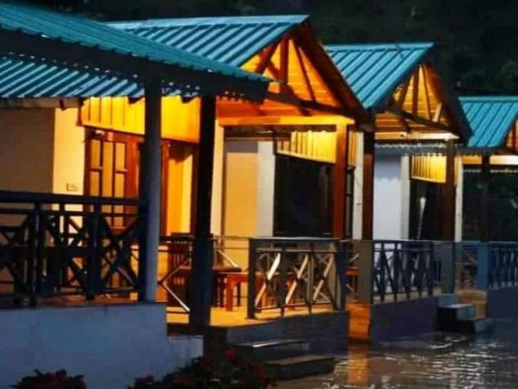 اتاق لوکس, Anant Vilas Resort