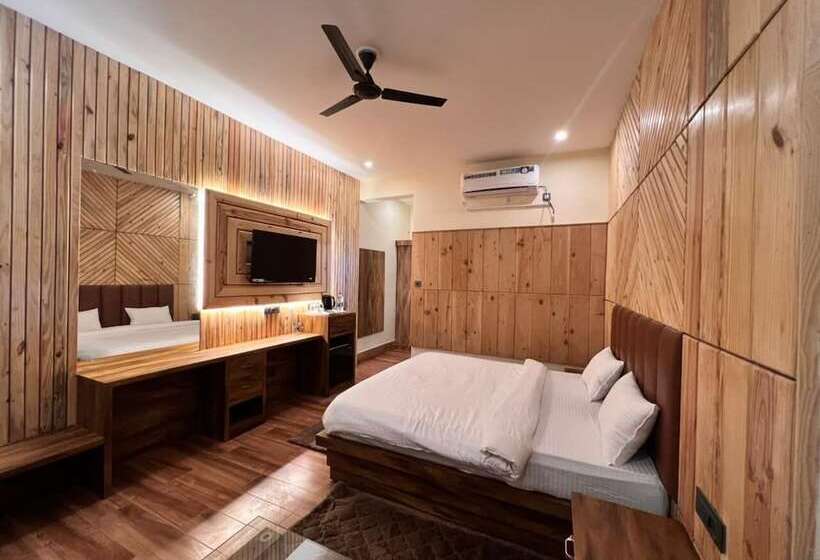 اتاق لوکس, Anant Vilas Resort