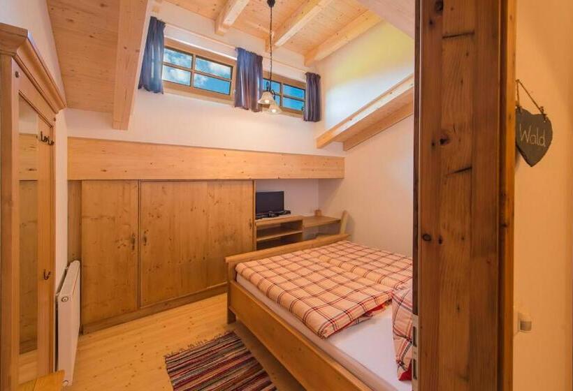 Апартаменты 2 Спальни, Wald Am See