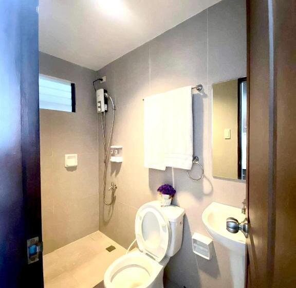 스탠다드 발코니 스튜디오, Affordable Buenbyahe Staycation In Urban Deca Tower Edsa, F Residences And The Regalia Park Tower Cu