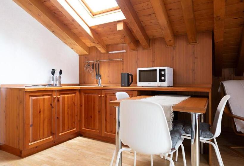 استودیو استاندارد با بالکن, Chalet Ginepro