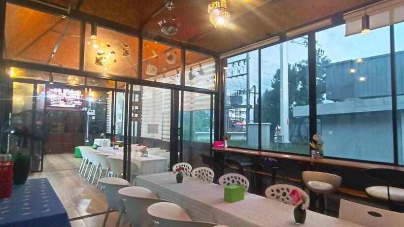 带大床的高级房间, Changrojresortkaengkhoi