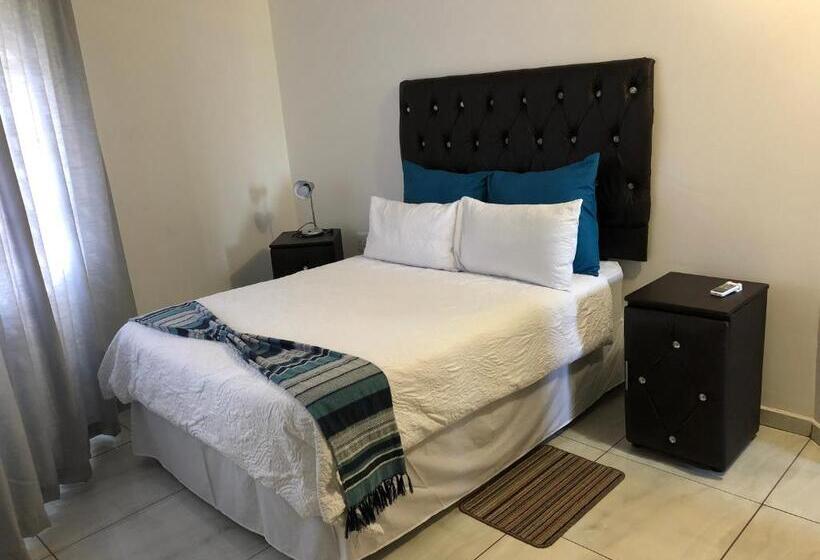 Номер Стандарт, Emakhabeleni Bed & Breakfast