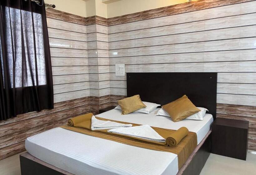 Номер Deluxe, Yamuna Vihar Toursit Home