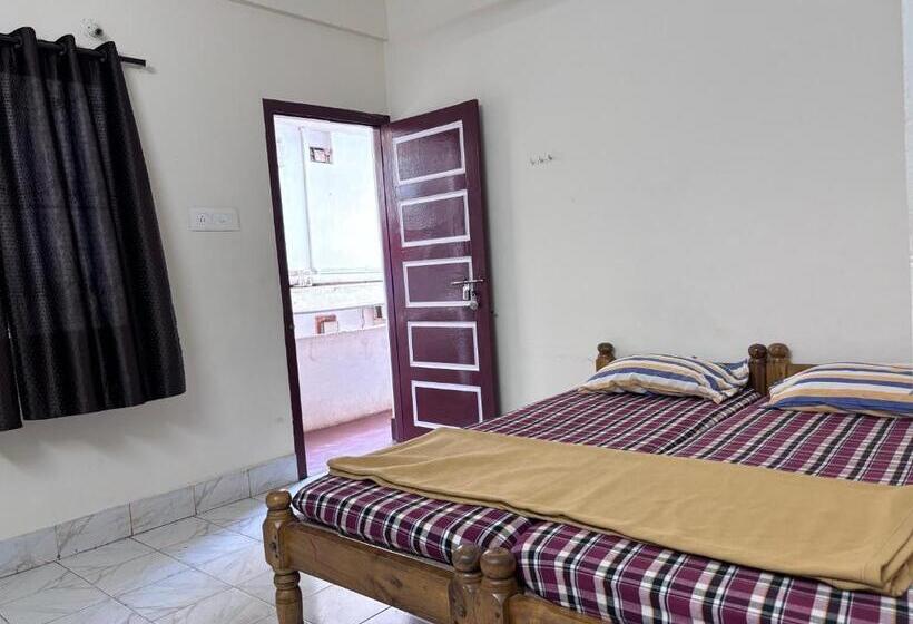 Номер Economy, Yamuna Vihar Toursit Home