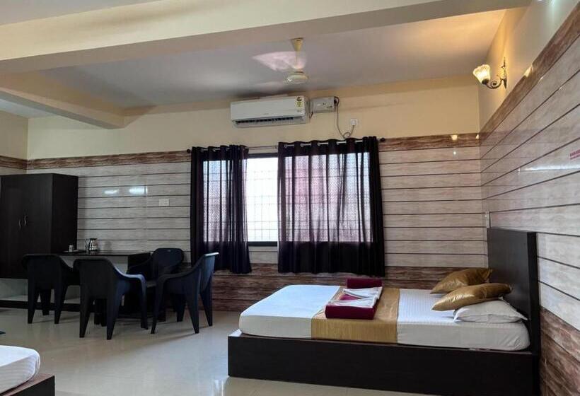 Четырехместный Номер Deluxe, Yamuna Vihar Toursit Home