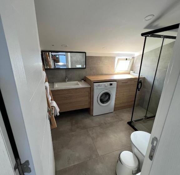 سوییت با چشم‌انداز کوه, Nar Twinn Otel