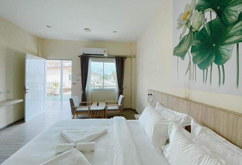 带大床的豪华间, At Pream&chan Resort แอท เปรมแอนด์จันทร์ รีสอร์ท