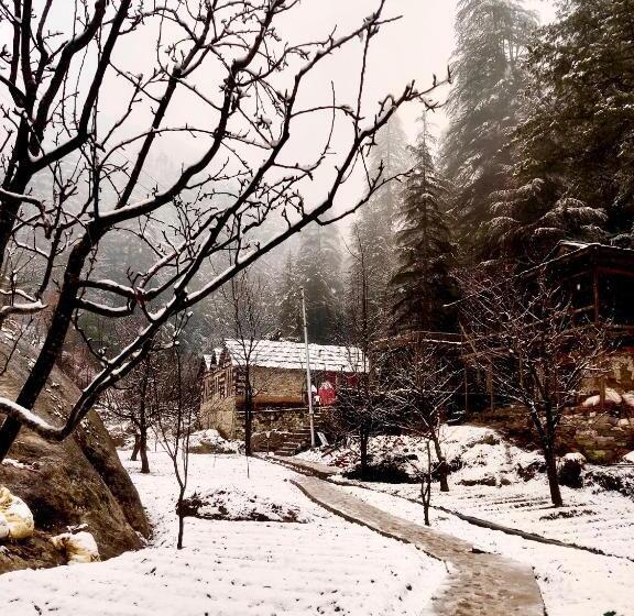 샬레, The Great Escape   A Jibhi Paradise