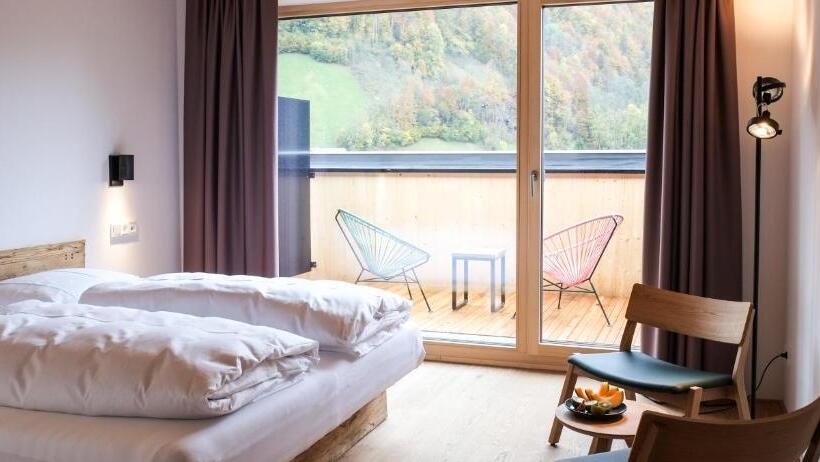 Comfort room with balcony, Bären