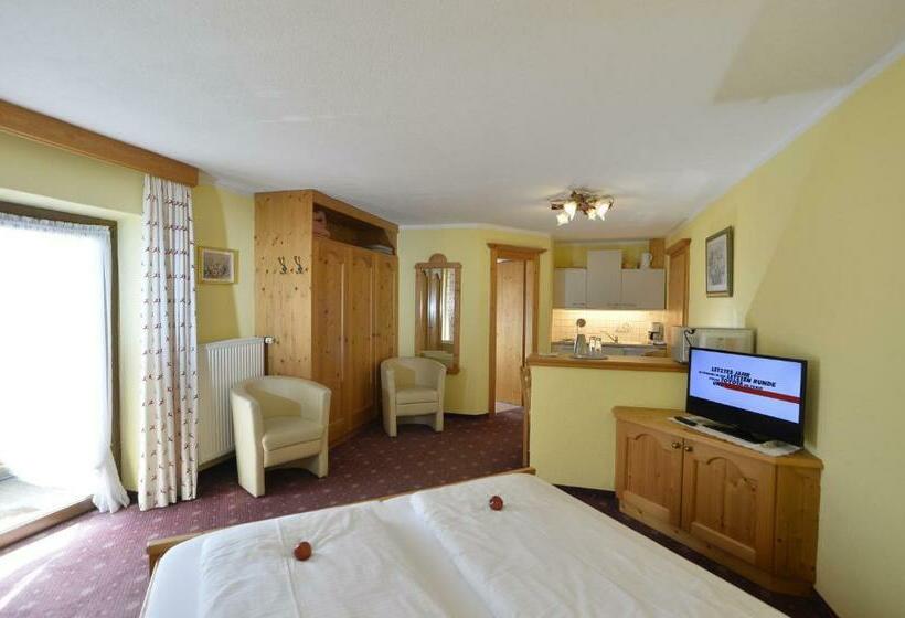 Студио Стандарт с Балконом, Pension Und Apartments Landhaus Marie
