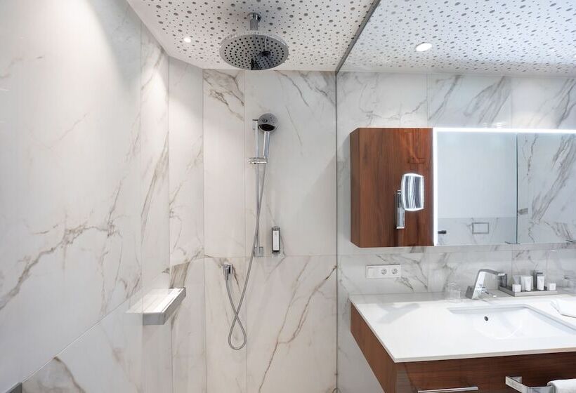 اتاق لوکس, Trofana Royal 5 Sterne Superior Resort