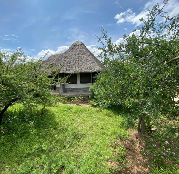اتاق خانوادگی, Eco Mara Tented Camp