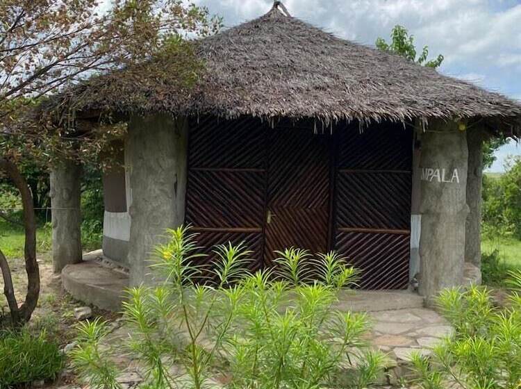 اتاق استاندارد سه نفره, Eco Mara Tented Camp