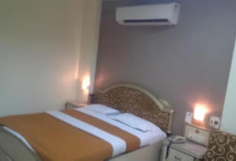 Номер Deluxe, Venus International