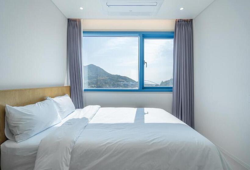اتاق استاندارد با تراس, Yeosu Blueara Premium Pool Villa