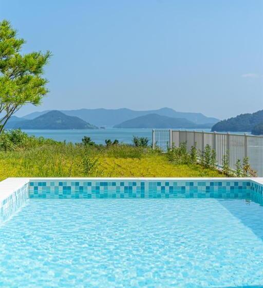اتاق استاندارد با چشم‌انداز دریا, Yeosu Blueara Premium Pool Villa