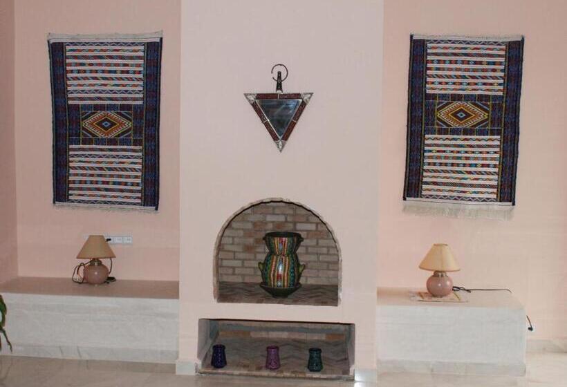 ４ベッドルームハウス, Riad Tania Mozaik