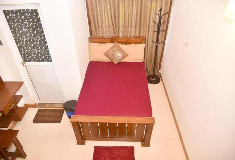 اتاق خانوادگی, Harambathenna Resort