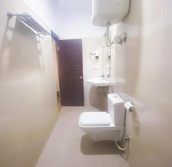 اتاق لوکس, Roomshala Bhumzang Hotel   Amazing View