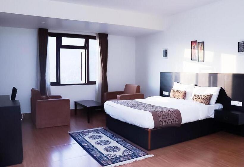 اتاق لوکس, Roomshala Bhumzang Hotel   Amazing View