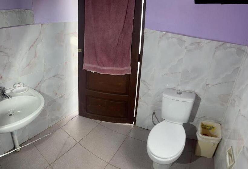 اتاق استاندارد با بالکن, El Pueblito
