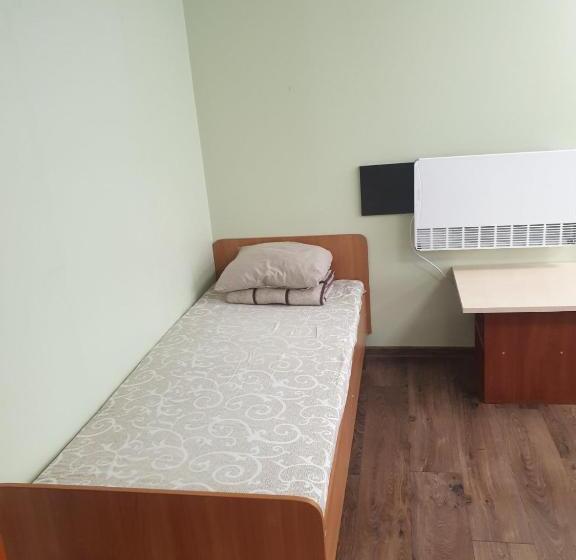اتاق خانوادگی, Hostel Krone Gok Zatishok