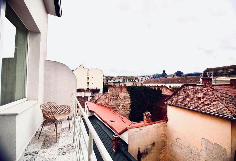 سوییت لوکس, Siesta Boutique Smart Suites