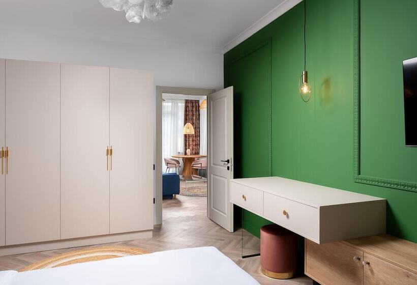سوییت اجرایی, Siesta Boutique Smart Suites