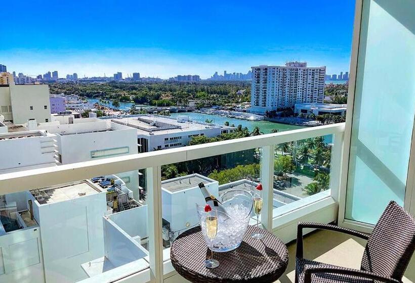 스탠다드 스튜디오, Fontainebleau Resort Balcony W Ocean And City View