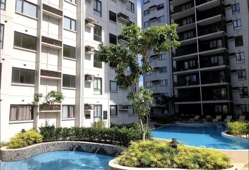 آپارتمان 1 خوابه با بالکن, Balaico @ Tagaytay11f/2br + Huge Balcony Taal View