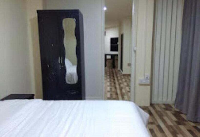 스탠다드 발코니 룸, Aizawl Guest House, Aizwal