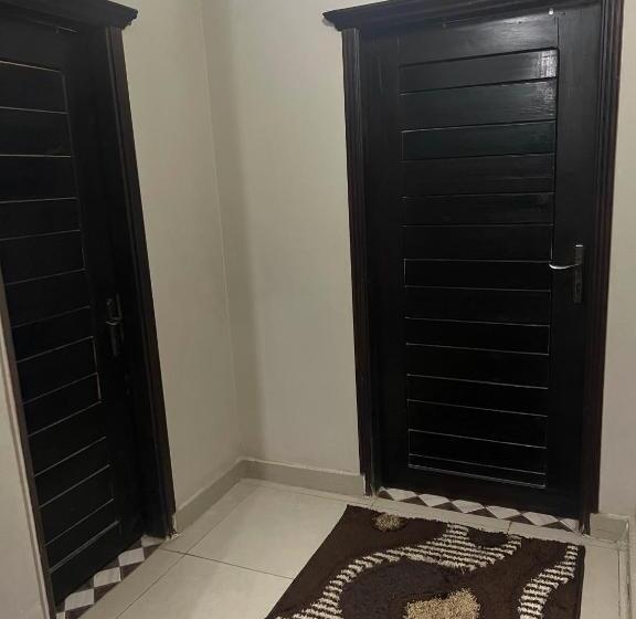 اتاق استاندارد با چشم‌انداز, Aoda Pyramids