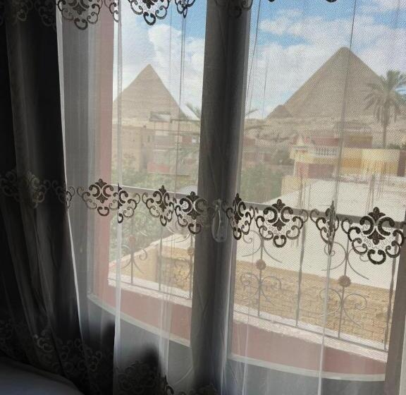 اتاق استاندارد با چشم‌انداز, Aoda Pyramids