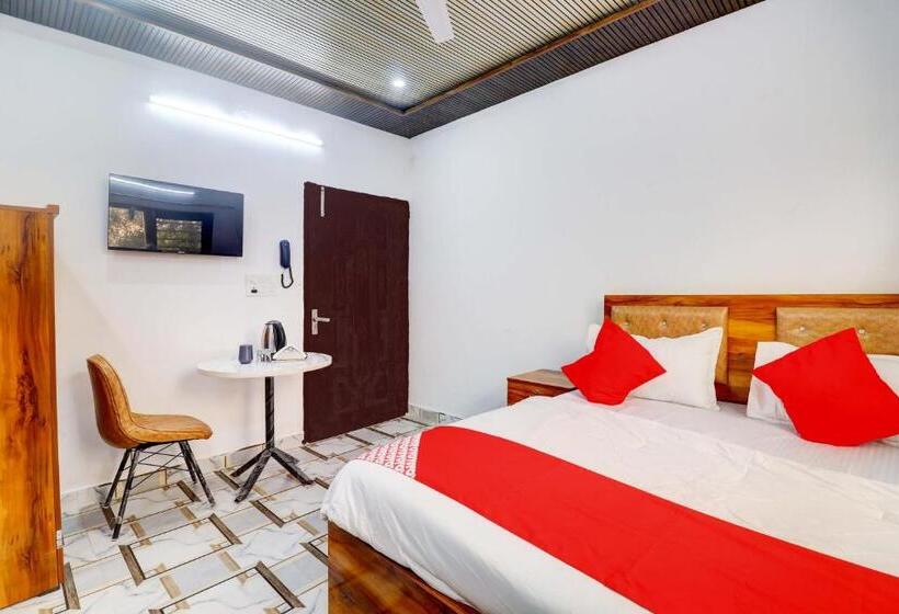 Трехместный Номер Классика, Cg Inn Pool Rooftop