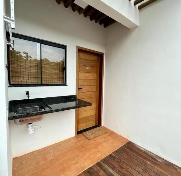 패밀리 스튜디오, Santomar Guest House