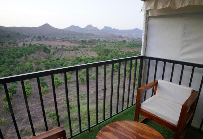 Номер Superior Кровать Кинг, Wabi Sabi Resort, Igatpuri